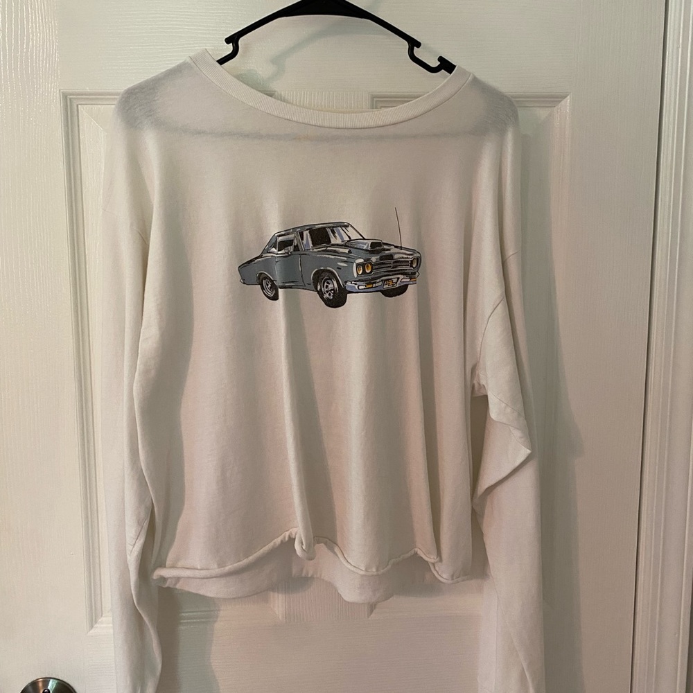 Brandy Melville Car long sleeve crop top